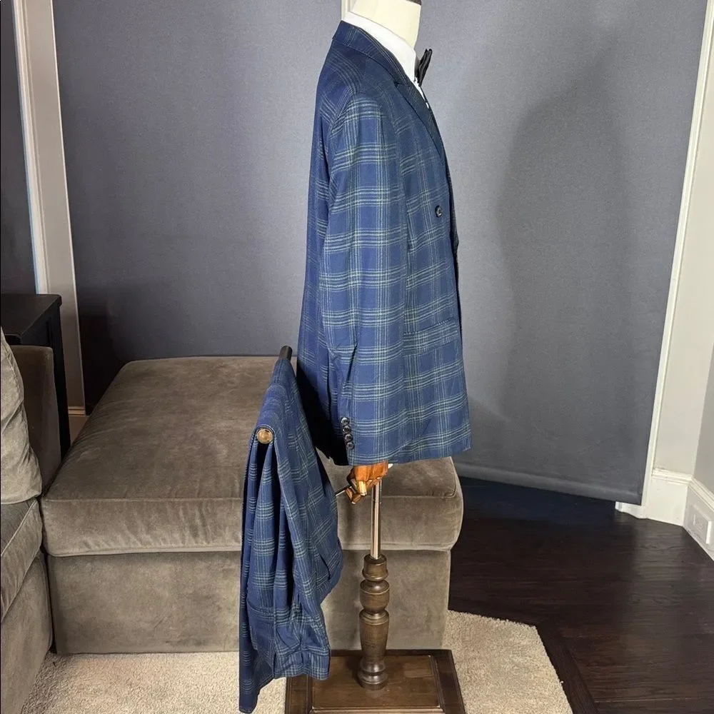 Men’s Blue Plaid 3 Piece Double Breasted Suit Peak Lapel 44 Jacket 40 Pants NEW